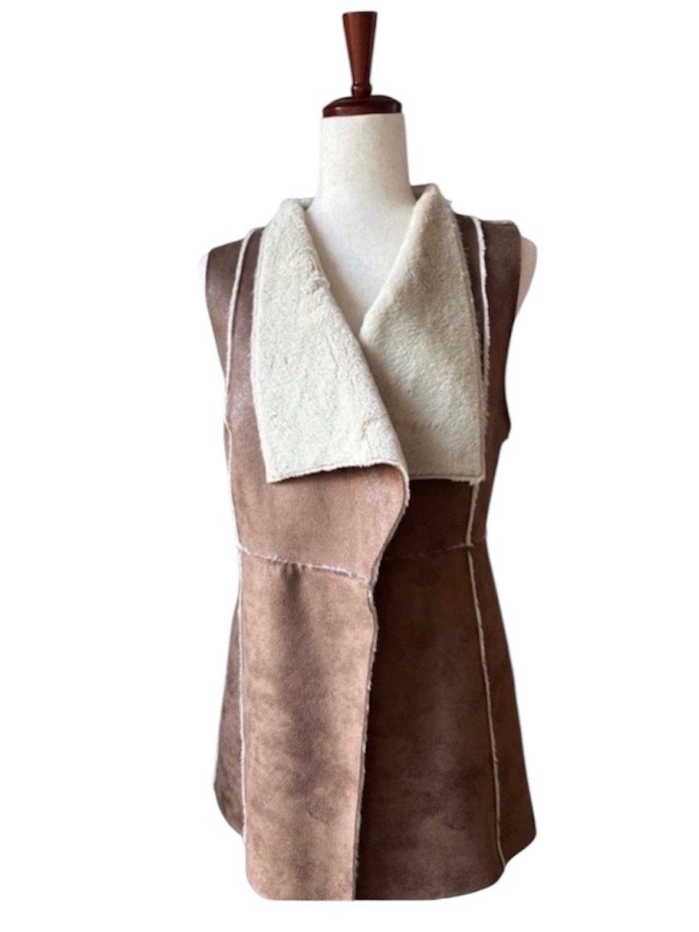 Knox Rose Y2K inspired Faux Fur Vest